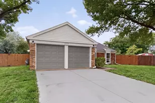 5329 Baker Ct, Flower Mound, TX 75028 - Photo 3