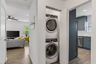 112 N Adams Ave, Dallas, TX 75208 - Photo 29