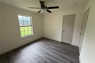 305 Lois St, Roanoke, TX 76262 - Photo 7