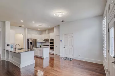 9718 Wolf Creek Drive, Irving, TX 75063 - Photo 9