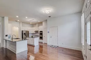9718 Wolf Creek Dr, Irving, TX 75063 - Photo 9