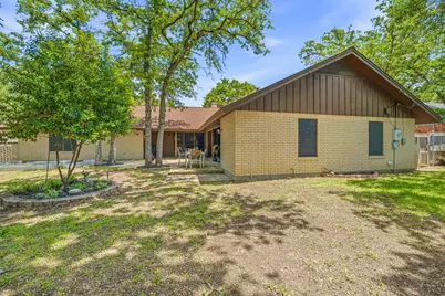 1014 N Charlotte Avenue, Stephenville, TX 76401 - Photo 29