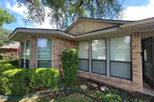 630 Country View Ln, Garland, TX 75043 - Photo 3
