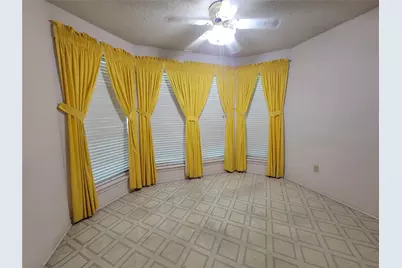 630 Country View Lane, Garland, TX 75043 - Photo 11