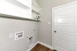 933 E 5th St, Springtown, TX 76082 - Photo 23
