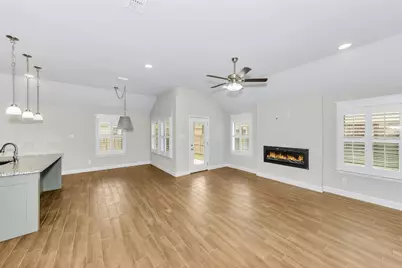933 E 5th Street, Springtown, TX 76082 - Photo 5