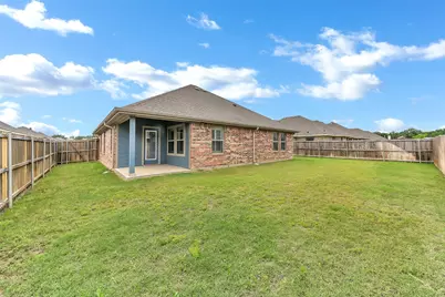 933 E 5th Street, Springtown, TX 76082 - Photo 25