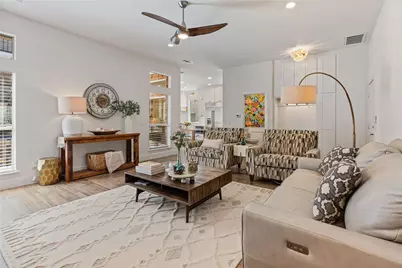 819 Hills Creek Drive, McKinney, TX 75072 - Photo 5