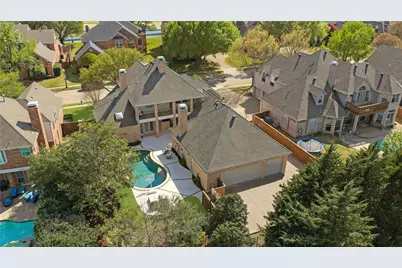 819 Hills Creek Drive, McKinney, TX 75072 - Photo 17