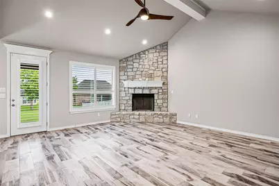 6620 Pinehurst Drive, Granbury, TX 76049 - Photo 5