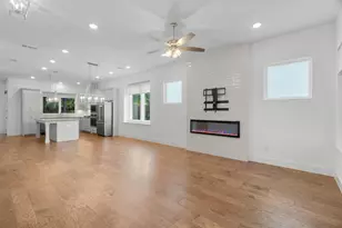 7129 Feather Crest Ln, North Richland Hills, TX 76182 - Photo 7