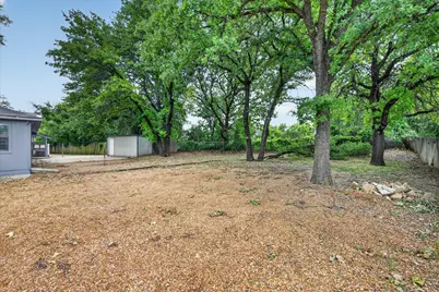 936 E Highway 199, Springtown, TX 76082 - Photo 9