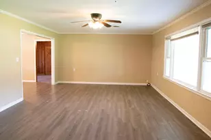 918 S Varella St, Mexia, TX 76667 - Photo 5