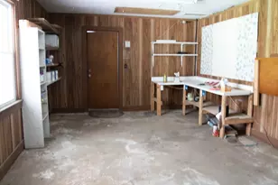 918 S Varella St, Mexia, TX 76667 - Photo 27