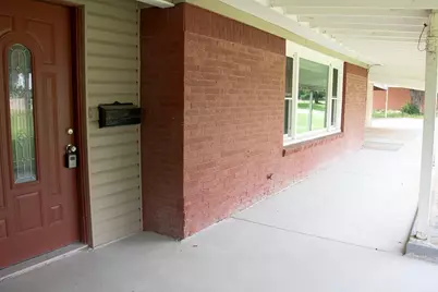 918 S Varella Street, Mexia, TX 76667 - Photo 3