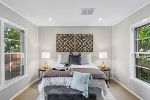 9966 Coppedge Ln, Dallas, TX 75220 - Photo 13