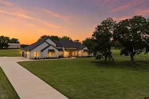 1406 Kara Trl, Van Alstyne, TX 75495 - Photo 1
