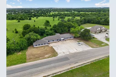 936 E Highway 199, Springtown, TX 76082 - Photo 3