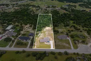 139 Kriston Ln, Springtown, TX 76082 - Photo 3
