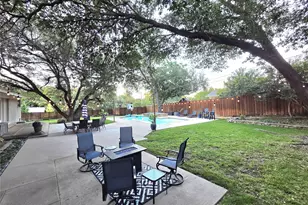 4236 Shannon Dr, Fort Worth, TX 76116 - Photo 9