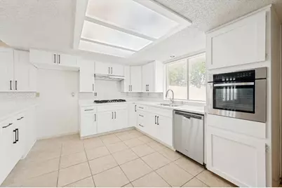 3544 Esplendor Avenue, Irving, TX 75062 - Photo 11