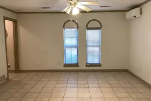 4909 Boulder Lake Rd, Fort Worth, TX 76103 - Photo 13