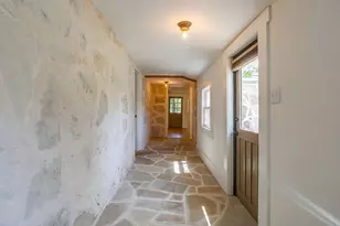 606 E Moore St, Granbury, TX 76048 - Photo 21