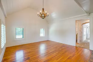 606 E Moore St, Granbury, TX 76048 - Photo 7