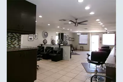 2526 Hillcrest Lane, Grand Prairie, TX 75052 - Photo 7