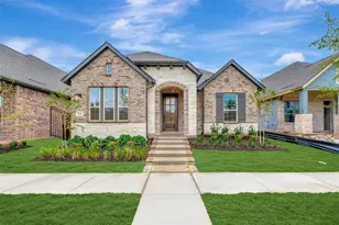 2114 Spotted Fawn Dr, Arlington, TX 76005 - Photo 1