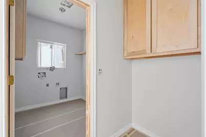 306 Royal Street, Cleburne, TX 76031 - Photo 19