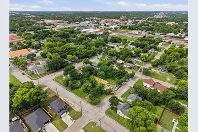 306 Royal Street, Cleburne, TX 76031 - Photo 37