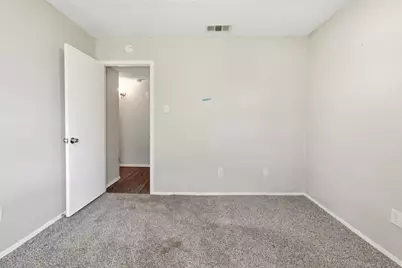 1137 Meadow Creek Court, Lancaster, TX 75146 - Photo 27