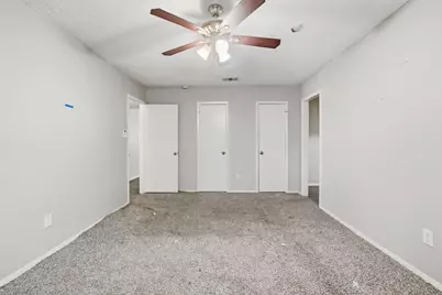 1137 Meadow Creek Court, Lancaster, TX 75146 - Photo 23