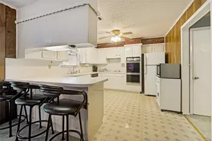 209 Helen Dr, Arlington, TX 76011 - Photo 7