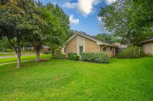 1000 Briarcliff Dr, Arlington, TX 76012 - Photo 27