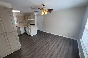219 Bryan St, Denton, TX 76201 - Photo 5