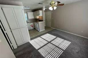 219 Bryan St, Denton, TX 76201 - Photo 5