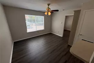 219 Bryan St, Denton, TX 76201 - Photo 3