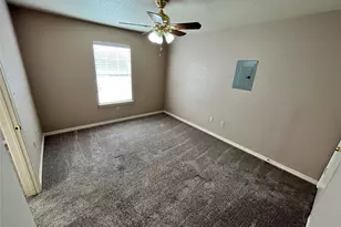 219 Bryan St, Denton, TX 76201 - Photo 9