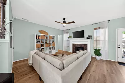 1011 Aylesbury Drive, Allen, TX 75002 - Photo 11