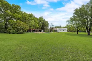 1809 N Trinity Rd, Denton, TX 76208 - Photo 3