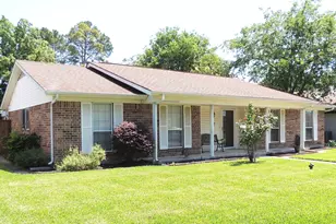 953 Meadowdale Cir, Garland, TX 75043 - Photo 3