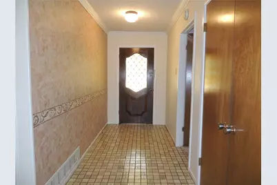 953 Meadowdale Circle, Garland, TX 75043 - Photo 5
