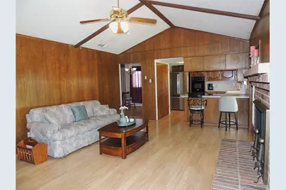 953 Meadowdale Circle, Garland, TX 75043 - Photo 9