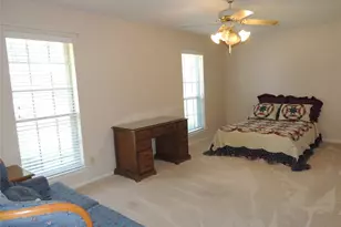 953 Meadowdale Cir, Garland, TX 75043 - Photo 17