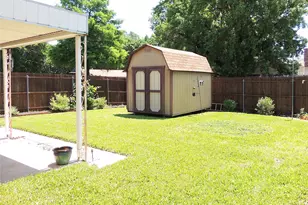 953 Meadowdale Cir, Garland, TX 75043 - Photo 33