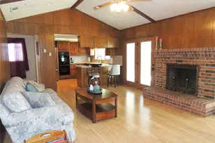 953 Meadowdale Cir, Garland, TX 75043 - Photo 7