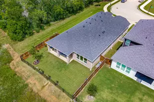 104 Lakeview Dr, Oak Point, TX 75068 - Photo 25