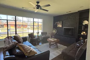 2622 Wynnewood Dr, Dallas, TX 75224 - Photo 3